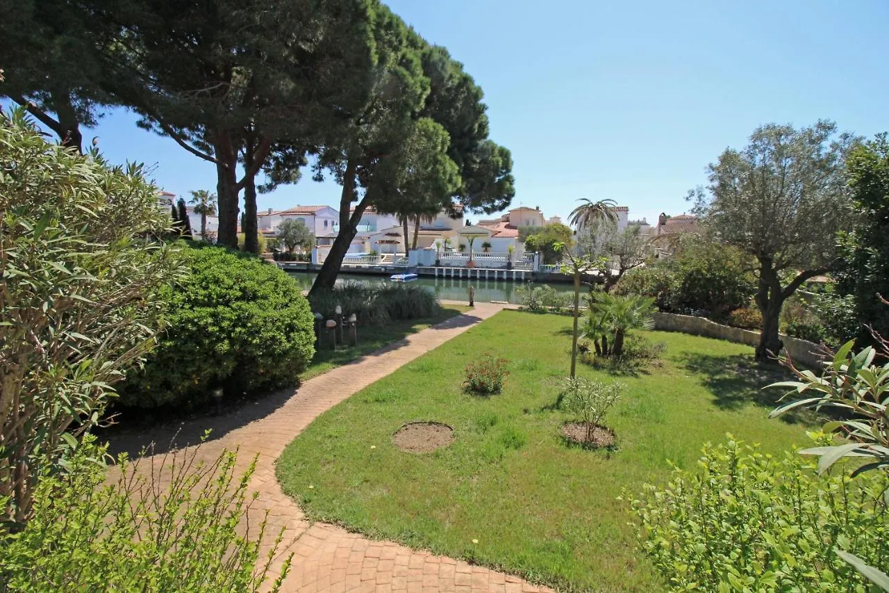 Apart-Rent Villa Ter 0010 Эмпуриабрава
