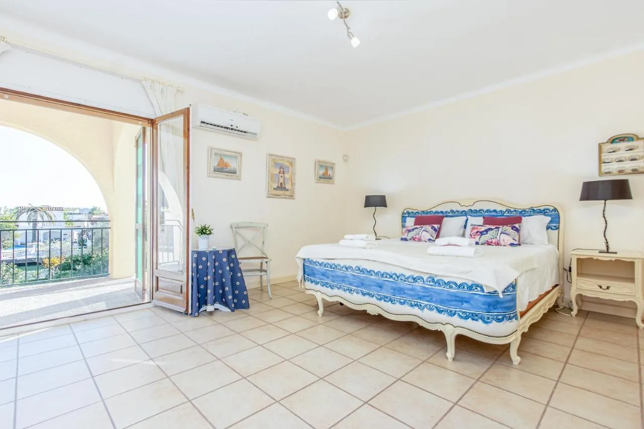 Apart-Rent Villa Ter 0010 Эмпуриабрава